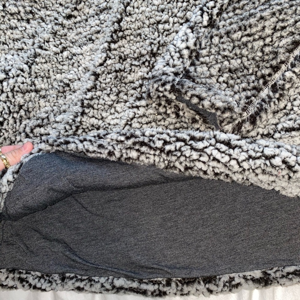 Thread & Supply Sherpa (Lazy Sunday Pullover) - image 3